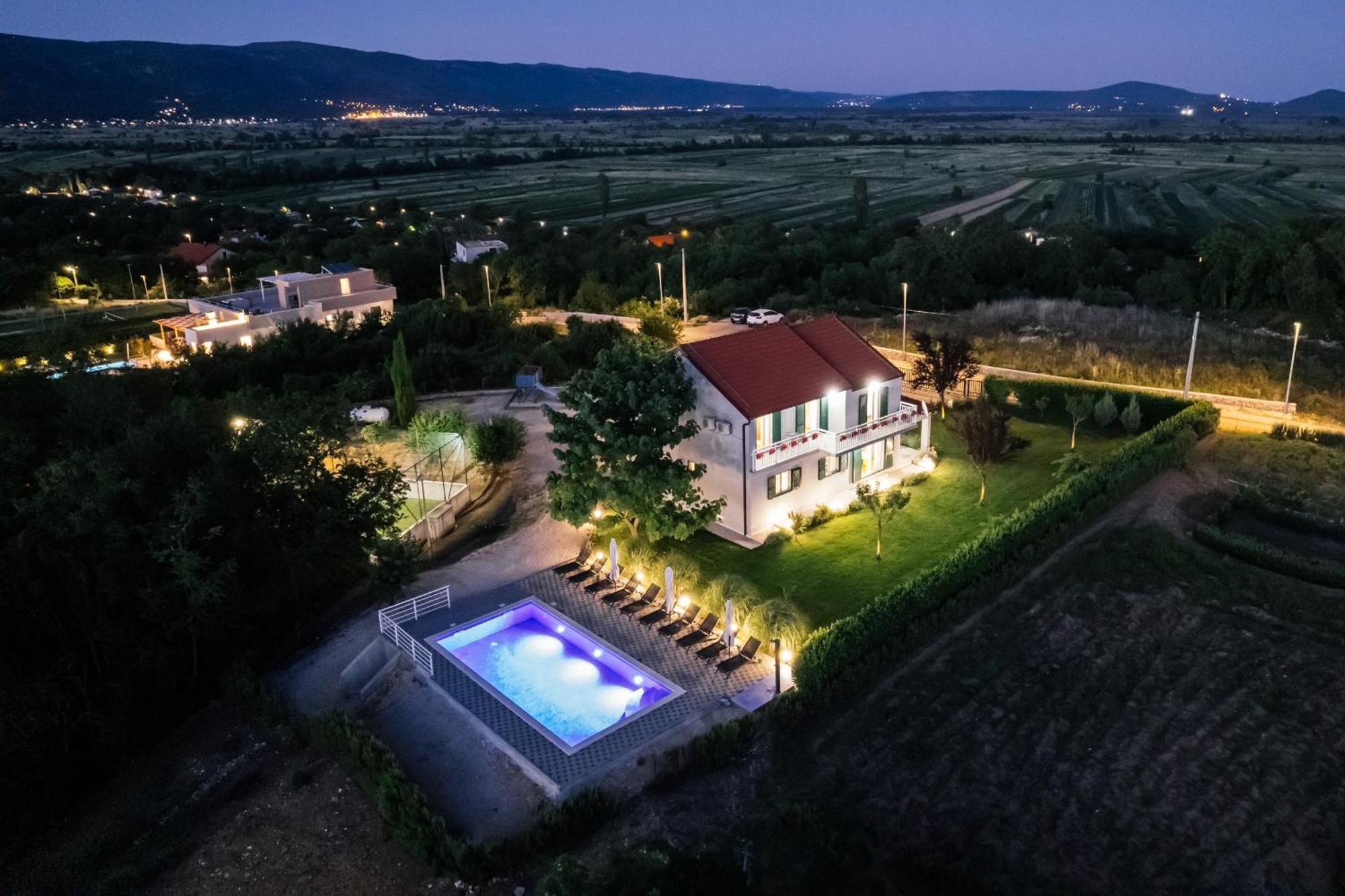 Villa Matko - Family Destination Zmijavci 外观 照片