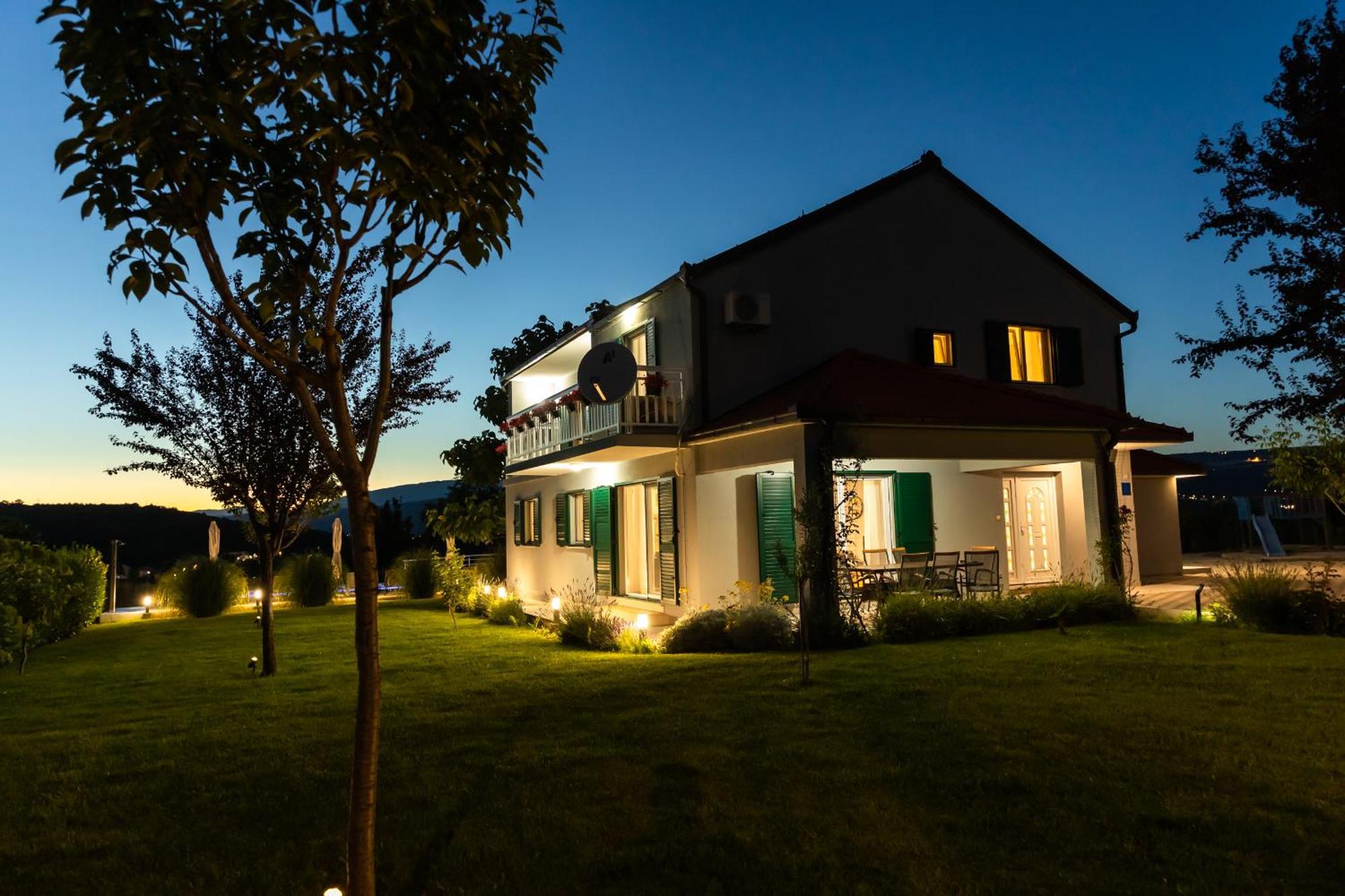 Villa Matko - Family Destination Zmijavci 外观 照片